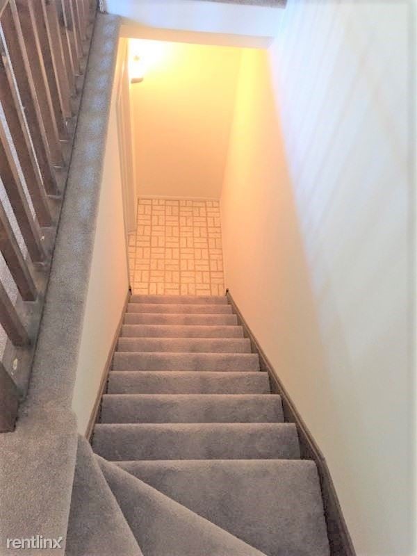 Building Photo - 2 br, 1.5 bath Condo - 1328 Inverrary Ln