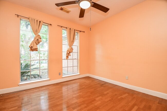 Building Photo - 4306 W Thunderwood Cir