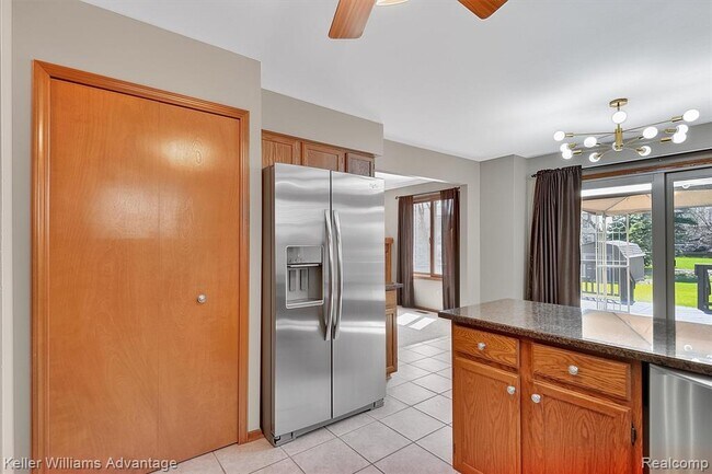 Building Photo - 40051 Finley Dr