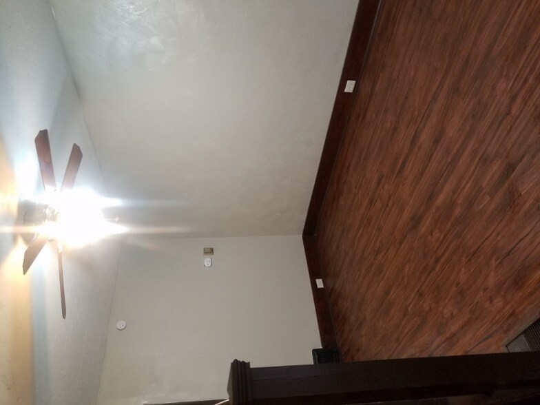Building Photo - 1080 Priestley Ave