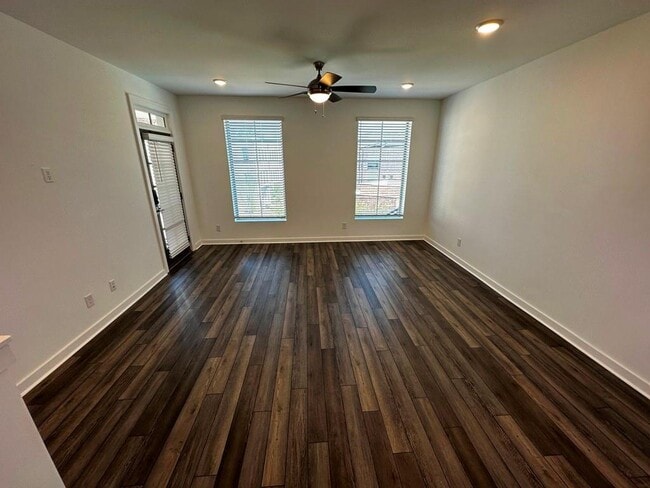 Building Photo - 519 Burton Dr