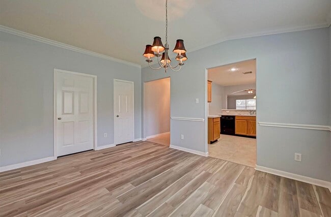 Building Photo - 26435 Marble Falls Bend