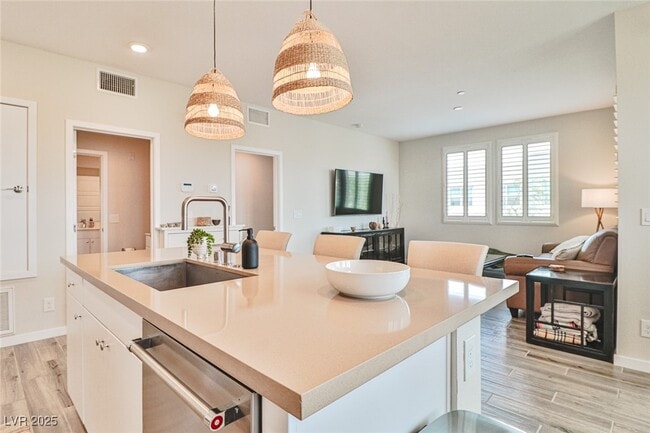 Building Photo - 11290 Hidden Peak Ave