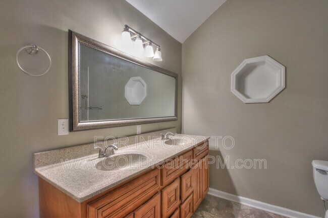 Building Photo - 203 Wheeler Ave