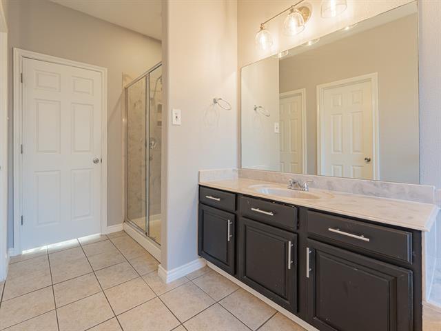 Building Photo - 210 Sendero Dr