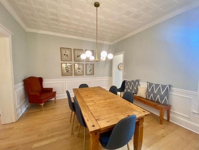 Building Photo - SPACIOUS 3 BED BROWNSTONE with PARKING, YARD and 2 DECKS!