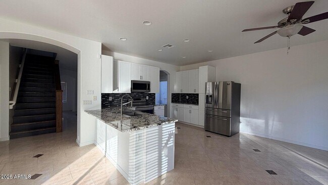 Building Photo - 40301 W Peggy Ct