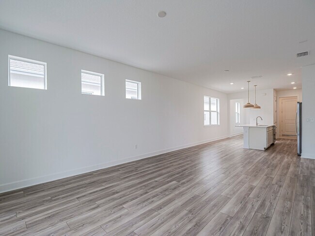 Building Photo - 4487 Nautilus Cir