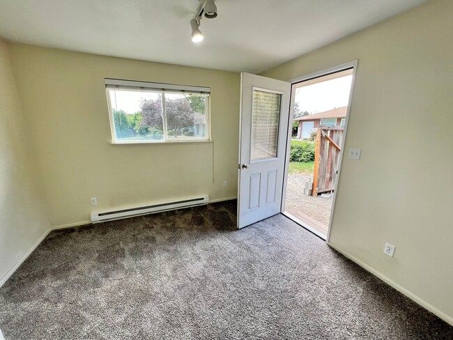 Building Photo - 4 Bedroom Home in Culdesac near CWU