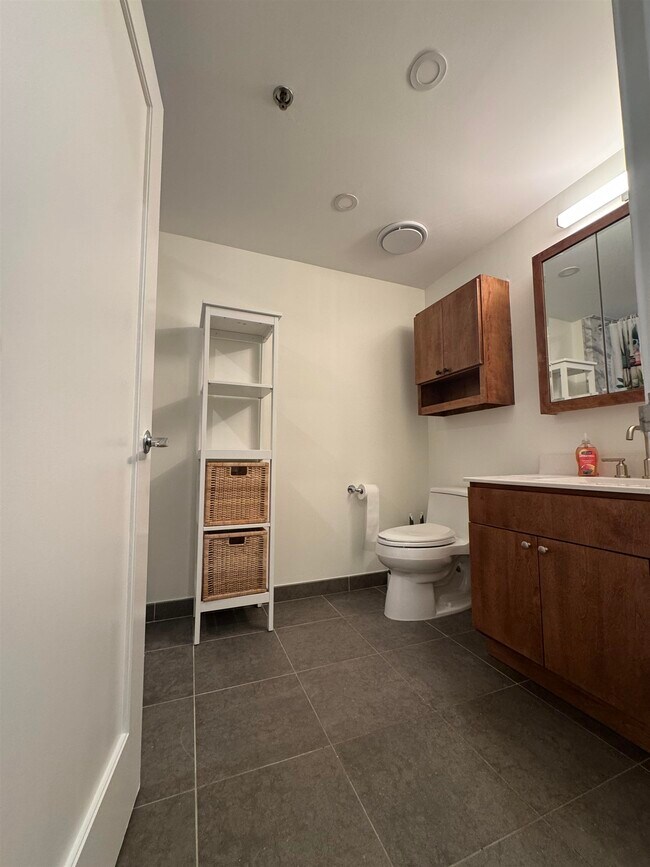 Building Photo - 800 Jackson St