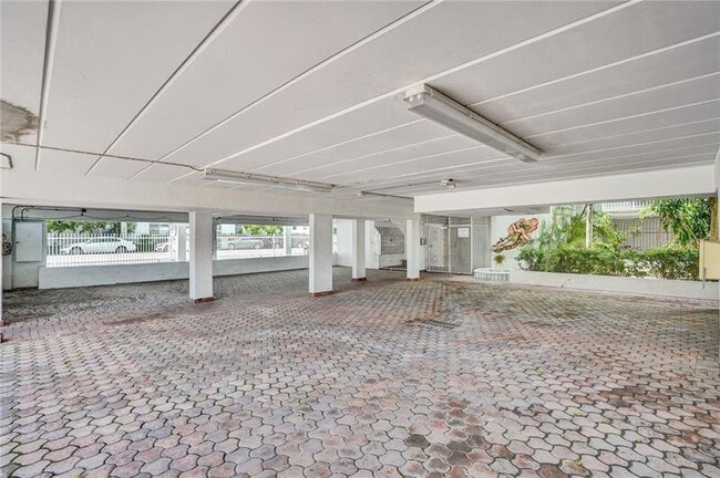 Building Photo - 1400 Pennsylvania Ave