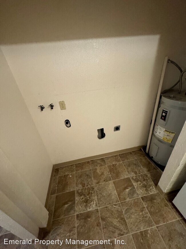 Building Photo - 2 br, 1 bath House - 4194 Bluebelle Way