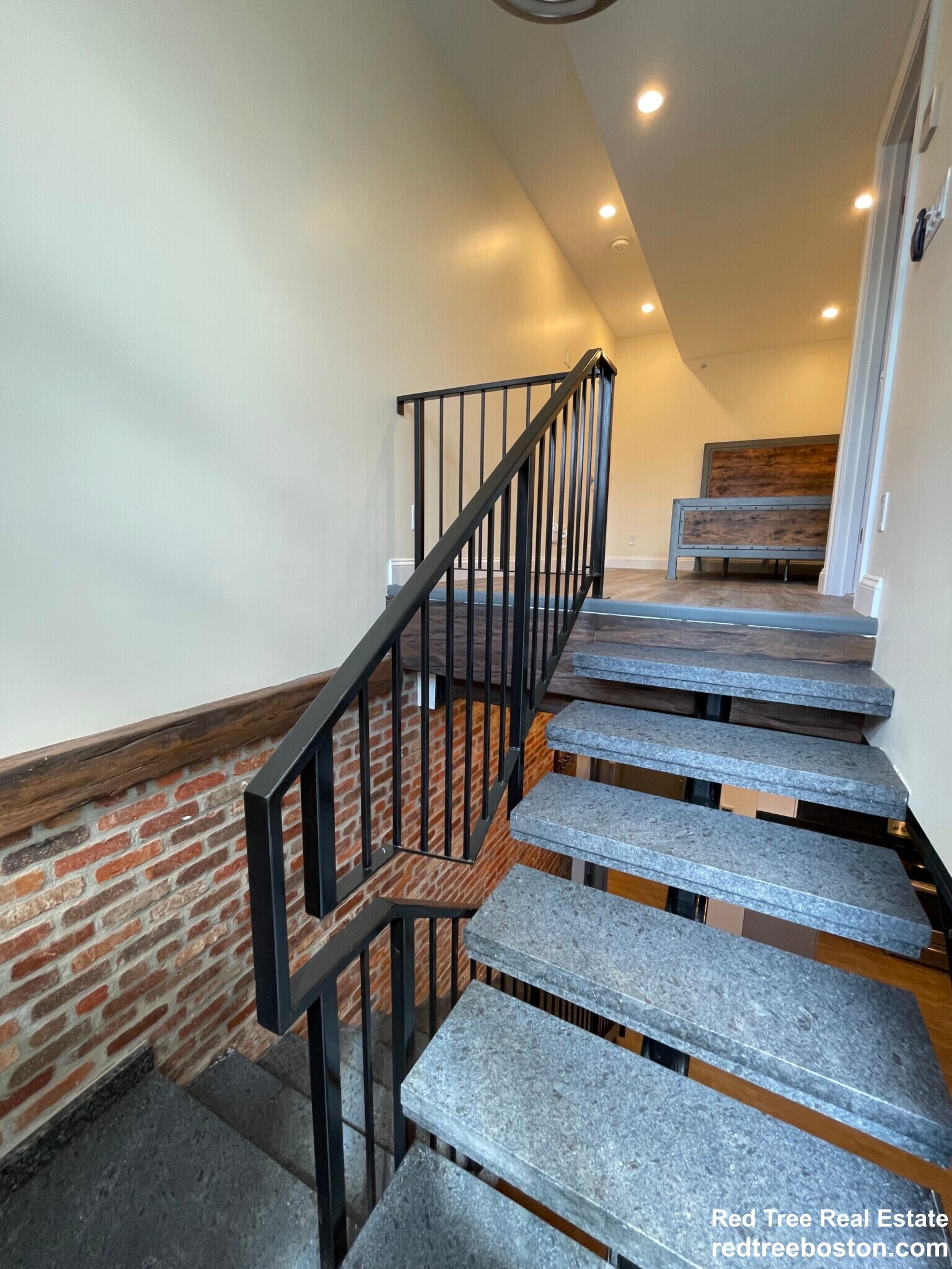 Building Photo - 1024 Commonwealth Ave