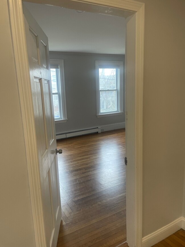 Building Photo - 54 Allerton St