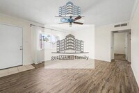 Building Photo - 4325 N 26th St