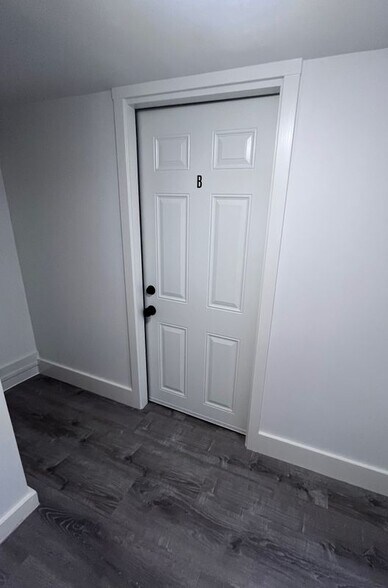 Building Photo - 221 Channing St NE