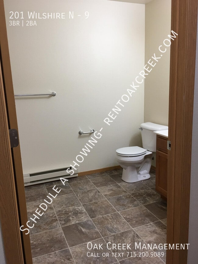 Building Photo - 201 Wilshire Blvd N