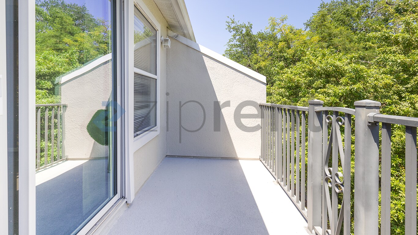 Building Photo - 522 Wheaton Trent Pl