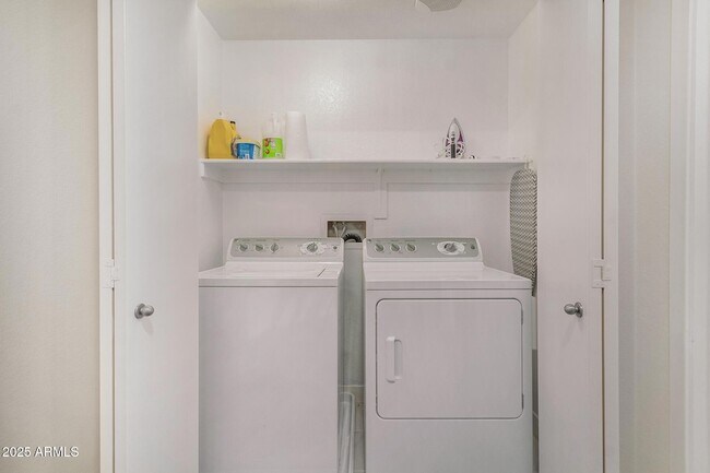 Building Photo - 6745 N 93RD Ave