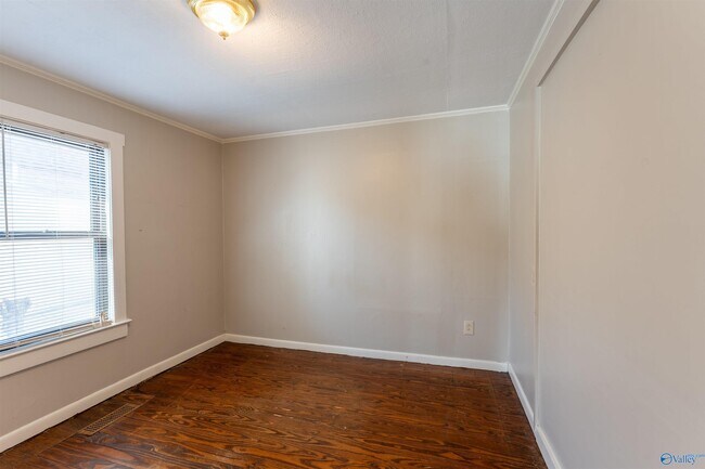 Building Photo - 1421 Rison Ave NE