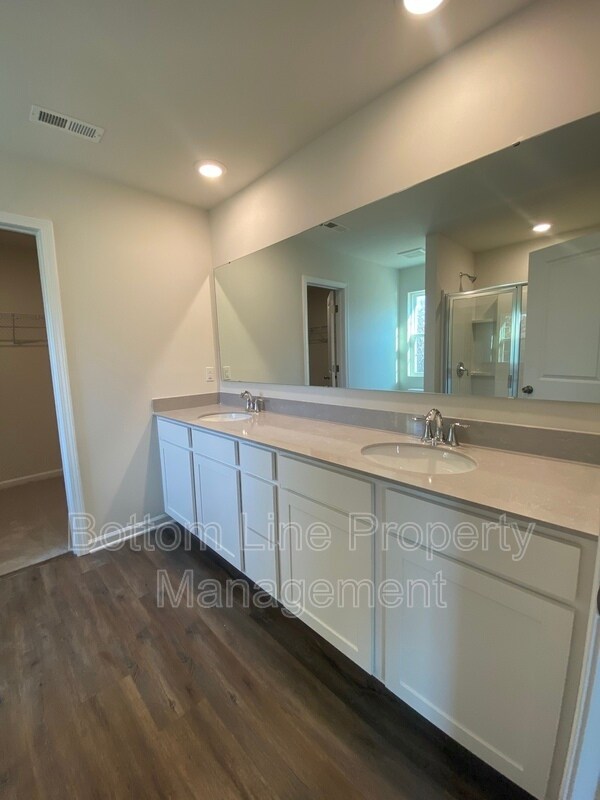 Building Photo - 1472 Forkhorn Dr