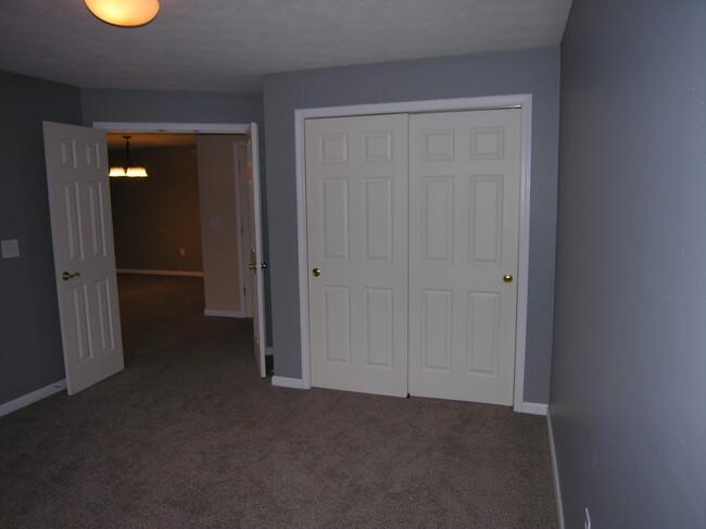 Building Photo - 8921 Hunters Creek Dr