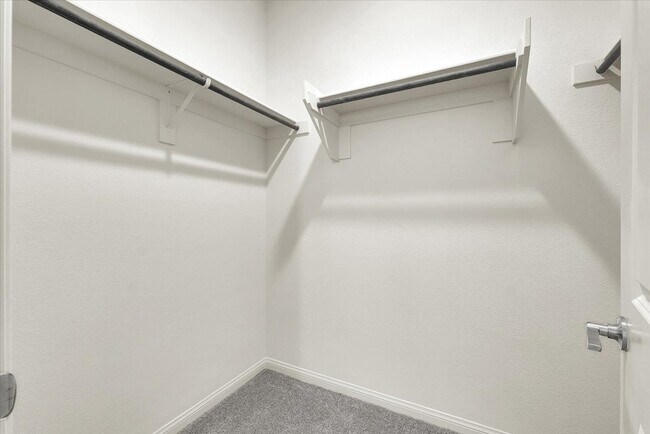 Building Photo - 4709 N Park St