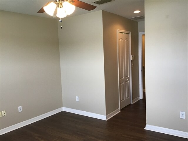 Building Photo - 1756 Portcastle Cir