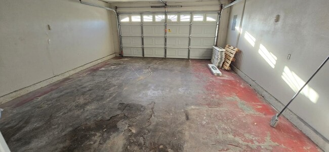 Building Photo - 437 Bluegrass St