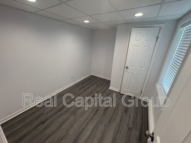 Building Photo - 1106 Rock City Rd