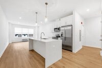 Building Photo - 74 Clarendon Pl