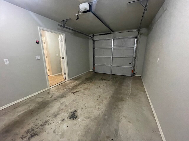 Building Photo - 1431 W Jct St