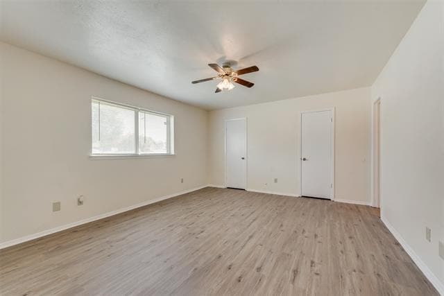 Building Photo - 1102 Meadow Creek Dr