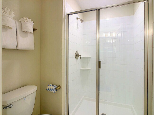 Building Photo - 8939 Cabot Cliffs Dr