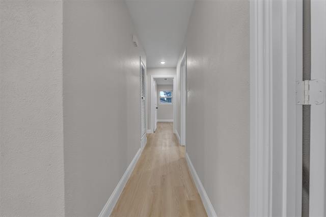 Building Photo - 217 Palomino Dr