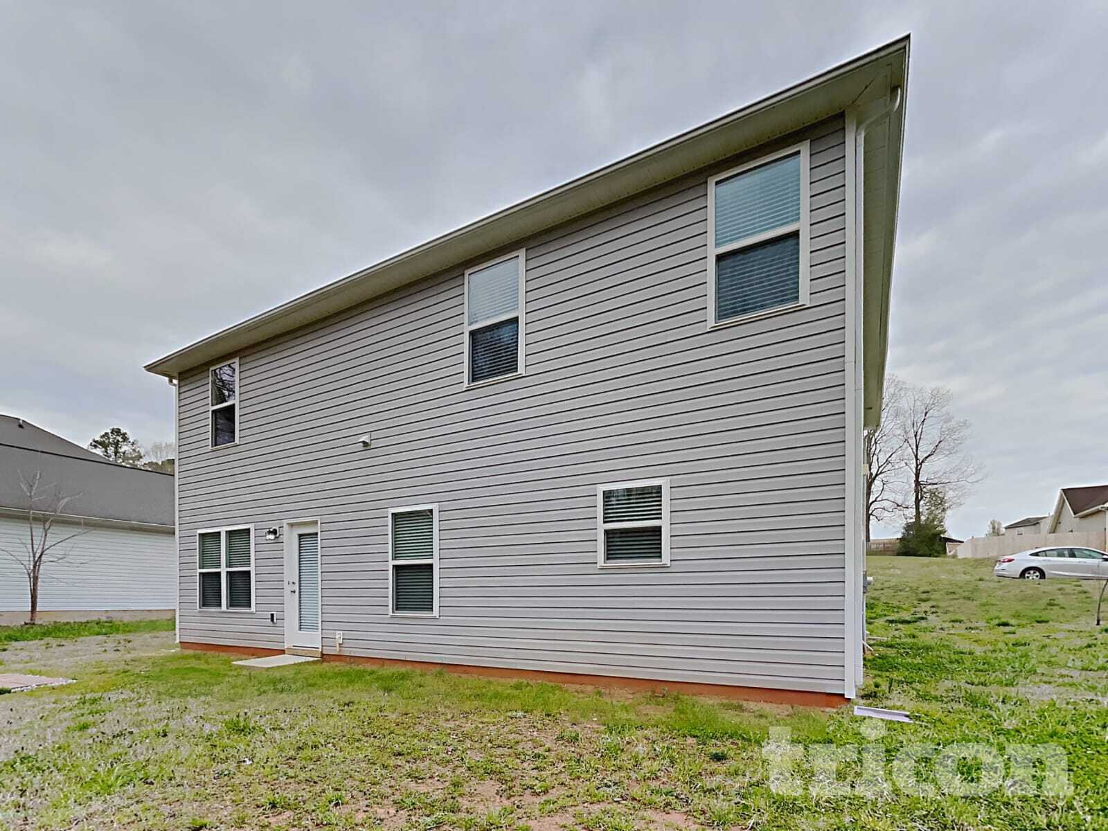 Building Photo - 135 Coddington Ln