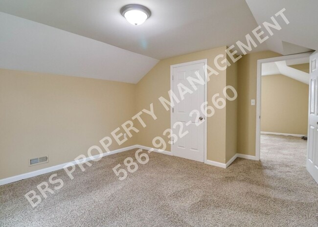 Building Photo - 3 Bed house