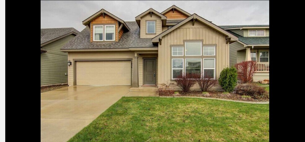 Front view - 1826 N Meyers Rd