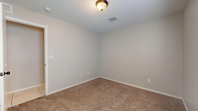 Building Photo - 13648 Samlesbury Ave