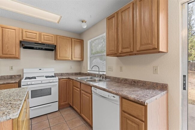 Building Photo - 716 Camp Fire Trail