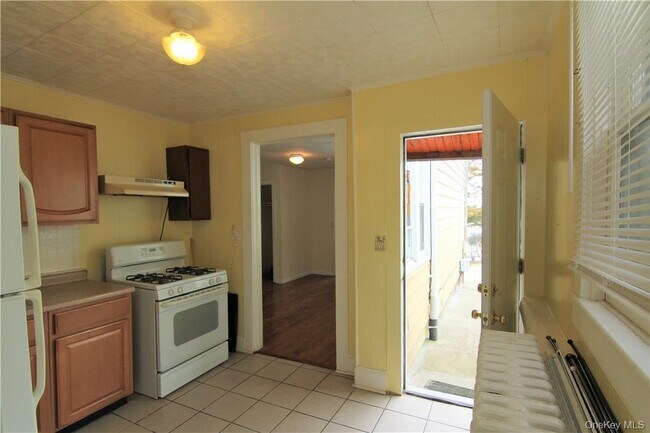 Building Photo - 119 High St