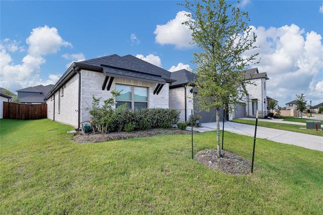Building Photo - 502 Huntley Dr