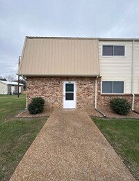 Building Photo - 2 Bedroom Duplex in Historical Gallatin!