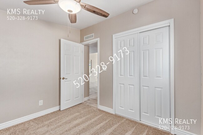 Building Photo - 858 W Virginia-