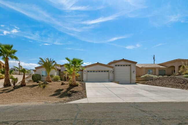 Building Photo - 3940 Duke Dr