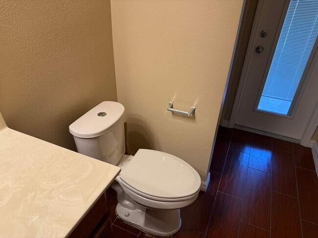 Building Photo - Gorgeous 5 bedrooms, 4 bath, 3 car garage single family home in Clermont