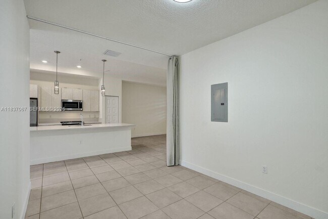 Building Photo - 7855 NW 104th Ave