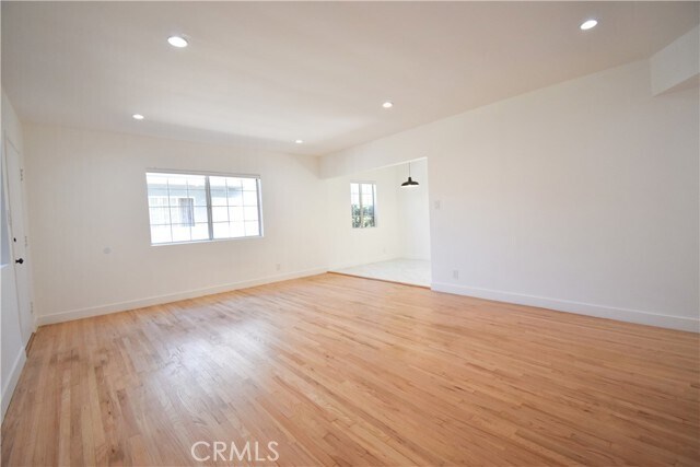 Building Photo - 1570 N Verdugo Rd