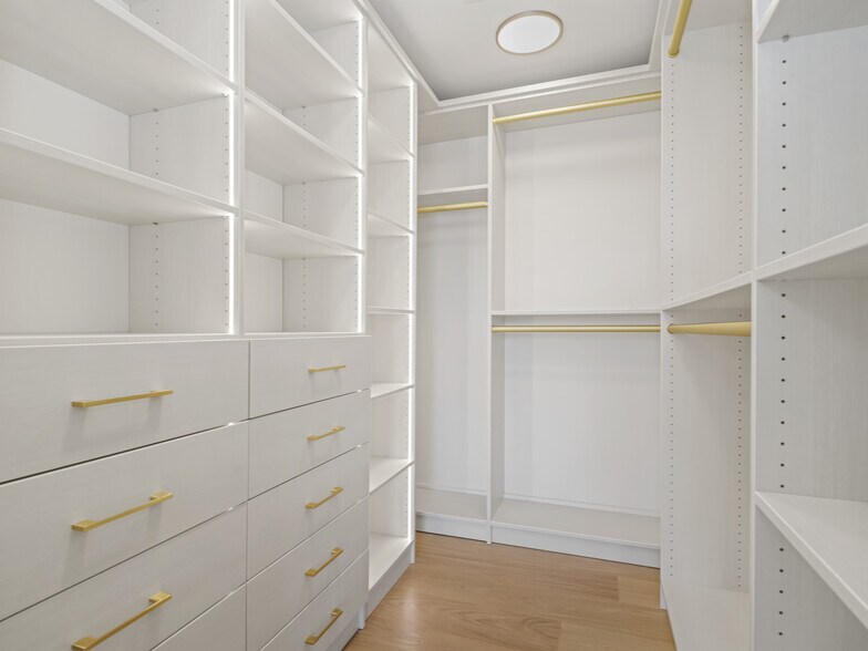 Building Photo - 116 Sherman St