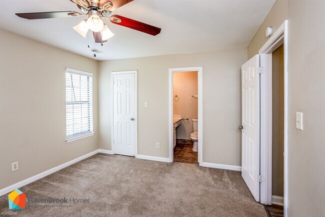 Building Photo - 3 br, 2 bath House - 814 Hackberry Dr